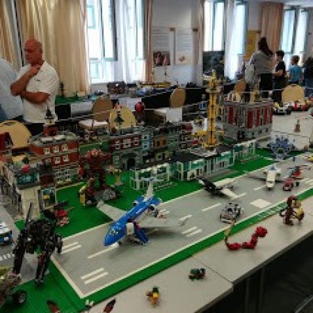 Legokiállítás a Business Hotel Famulusban